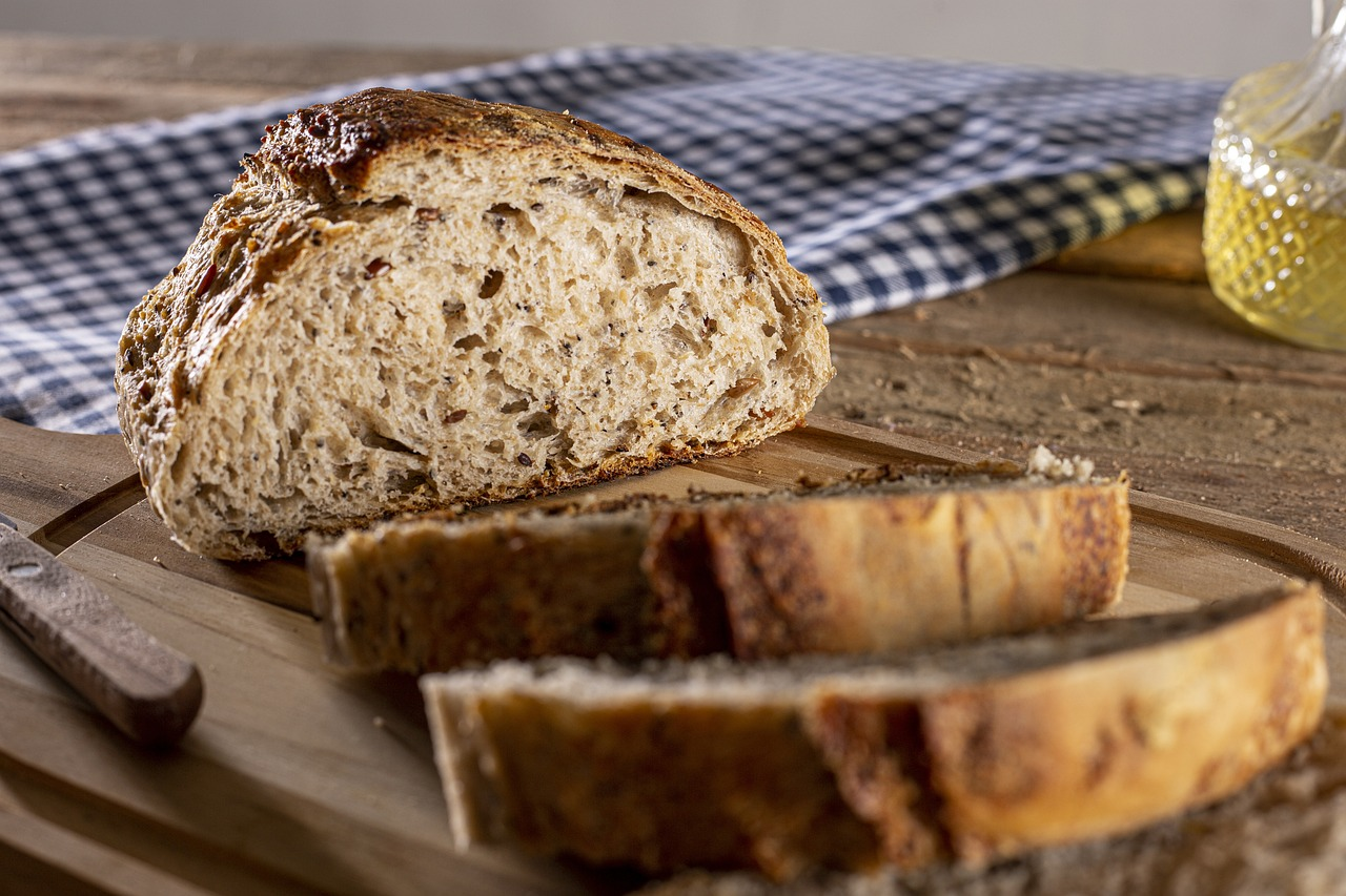 Tips om minder brood te verspillen en recepten om oud brood op te maken.